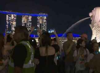 Marina Bay New Year Countdown: Police Reopen 6 Areas for Crowds marina-bay-new-year-countdown-police-reopen-6-areas-for-crowds