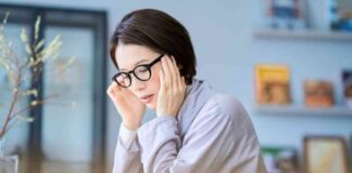 best-doctor-to-see-for-menopause-symptoms-hot-flushes-night-sweats-mood-changes-brain-fog