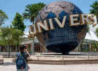 Credit Card Fraudster Jailed for Buying S$65,000 Universal Studios Tickets credit-card-fraudster-jailed-for-buying-s65000-universal-studios-tickets