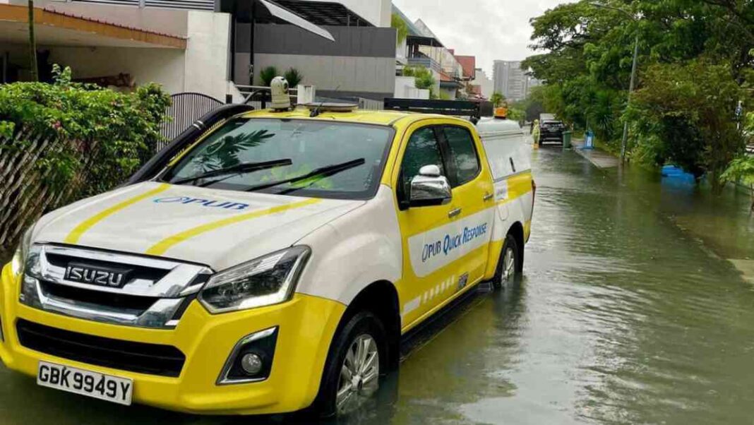 pub-jalan-seaview-flooding-on-jan-10-explained-by-heavy-rain-and-high-tide