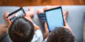 Raising Kids Screen-Free: A Collective Effort Beyond Parents raising-kids-screen-free-a-collective-effort-beyond-parents