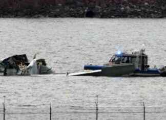 Singapore Expresses Condolences to US for Washington Air Crash singapore-expresses-condolences-to-us-for-washington-air-crash