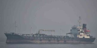 tanker-sinks-in-singapore-waters-crew-rescued-off-pedra-branca