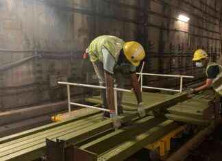 Building Hume Station While Keeping Downtown Line Trains Running building-hume-station-while-keeping-downtown-line-trains-running