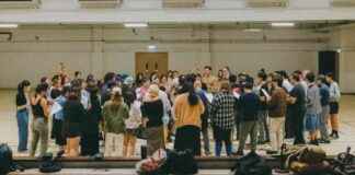 Experience the Joy of Singing with Strangers in a Community Choir experience-the-joy-of-singing-with-strangers-in-a-community-choir