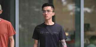 Man charged for attacking airport shuttle with phone man-charged-for-attacking-airport-shuttle-with-phone