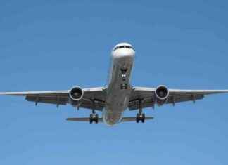 Man Charged for Exposing Himself on Flight to Singapore man-charged-for-exposing-himself-on-flight-to-singapore