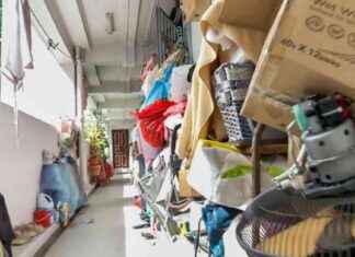 Organizing Tips for Cluttered HDB Corridors organizing-tips-for-cluttered-hdb-corridors