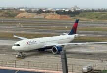 Best Practices for Airlines: How Delta Flight DL275 Successfully Diverted to LAX Delta Flight DL275 diverted, DL275 LAX diversion, Delta emergency landing LAX, DL275 flight update, Delta diverted flight news, DL275 incident report, LAX airport flight diversion